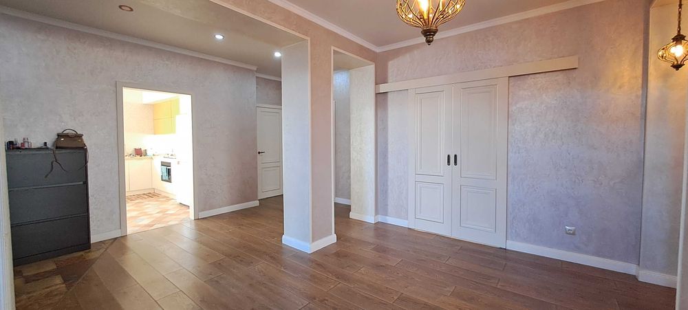 Продам шикарный  дом в ЖК Амангельды