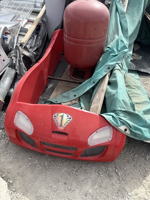 Кровать детская машина