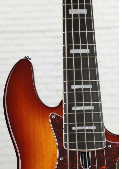 Продам 5-струнную бас-гитару Marcus Miller V7 Alder-5 TS 2 GEN