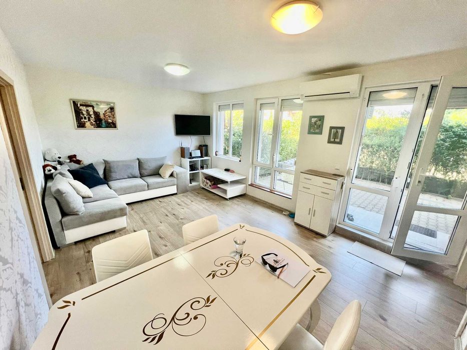 Обзаведен тристаен апартамент, Без такса поддръжка