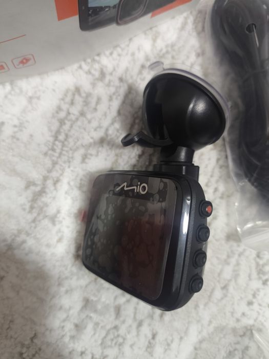 Продам регистратор на машину