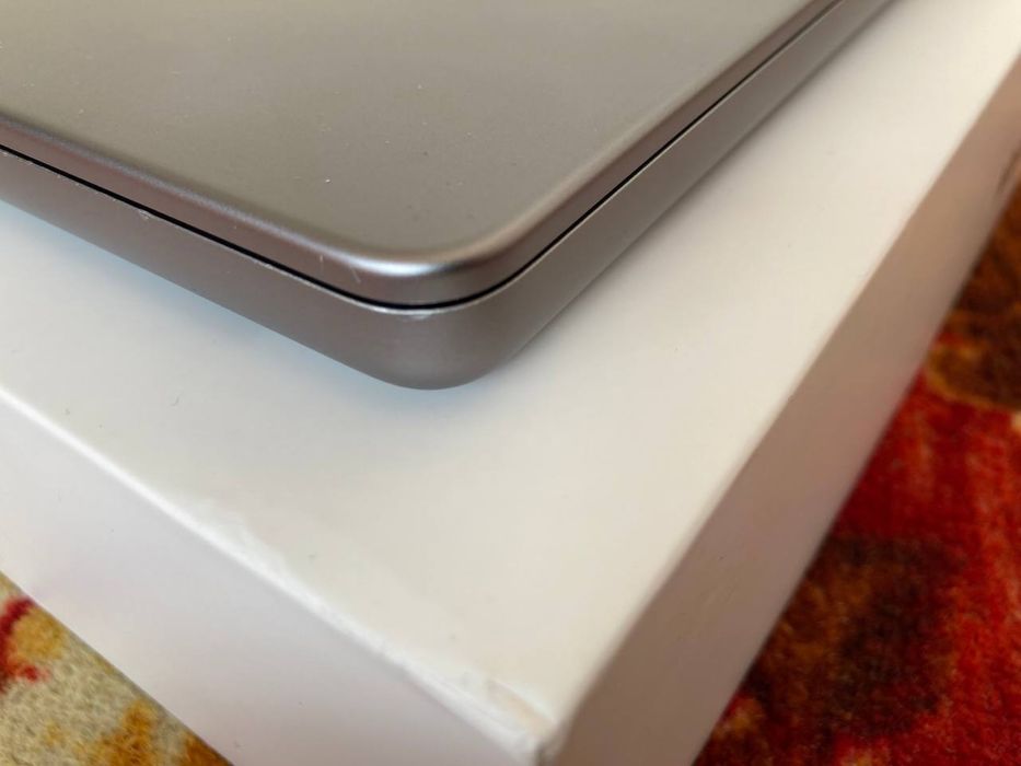 Apple MacBook Pro 14-дюйм M1 Pro Chip LL/A сотилади