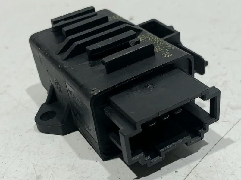 Modul incalzire scaune Volkswagen Polo VI facelift AW 2Q0959772 1.0 ts