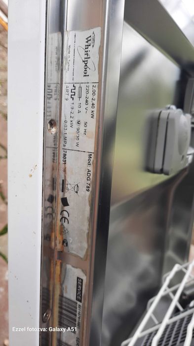 Masina de spalat vase incorporabila 45 cm Whirlpool