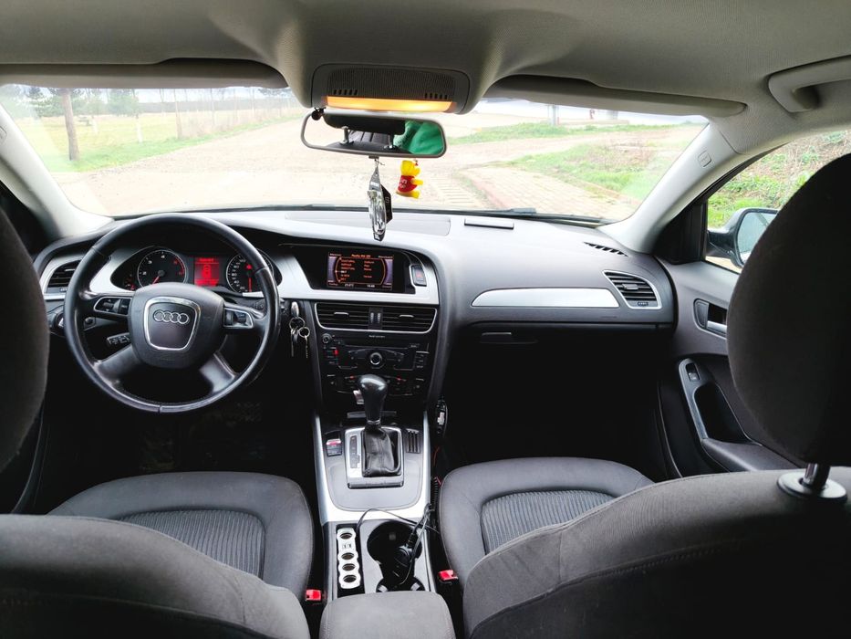 Audi A4 B8, euro5, berlina, an 2010, automată