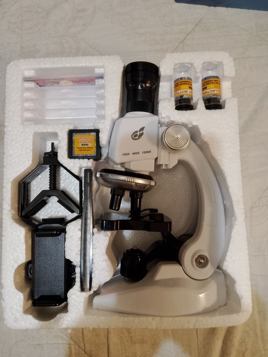 Продам микроскоп подростковый , новый