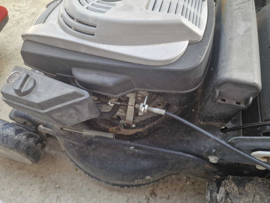 Mașină de tuns iarba adusa din GERMANIA pe benzina cu Tractiune si SAC