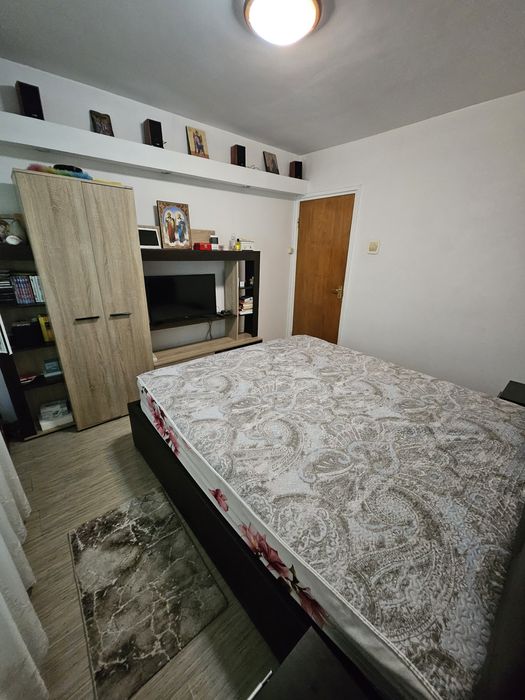 Apartament 2 camere decomandat, mobilat, loc de parcare inclus. Zona Sos.Giurgiului cu Luica