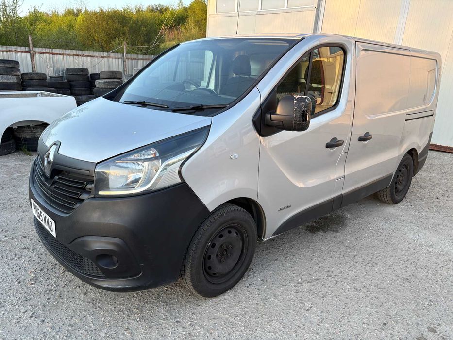 Usa fata Oglinda Prag Stalp Parbriz Bandou RENAULT TRAFIC 3 1.6 dci 2015 EURO 5