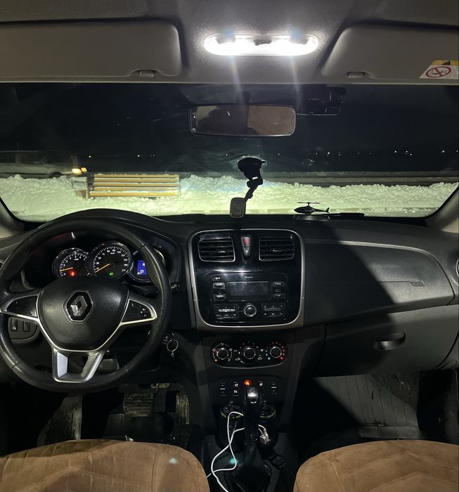 Renault Logan 2018 год