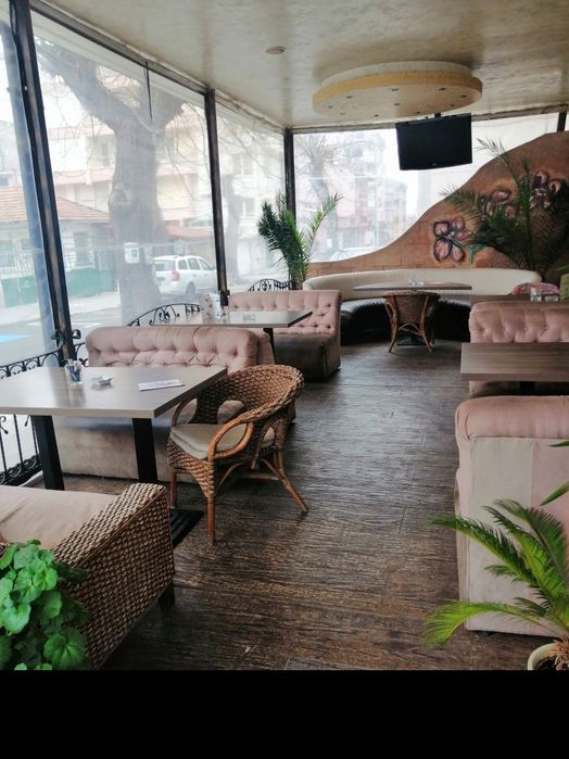 Търговско помещение работило като заведение от собственик!