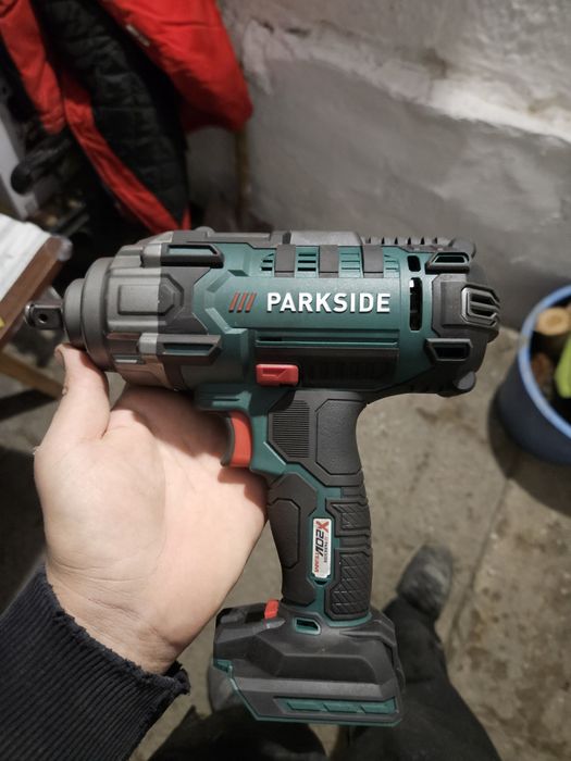 Акумулаторен гайковерт Parkside PASSK 20-Li B2