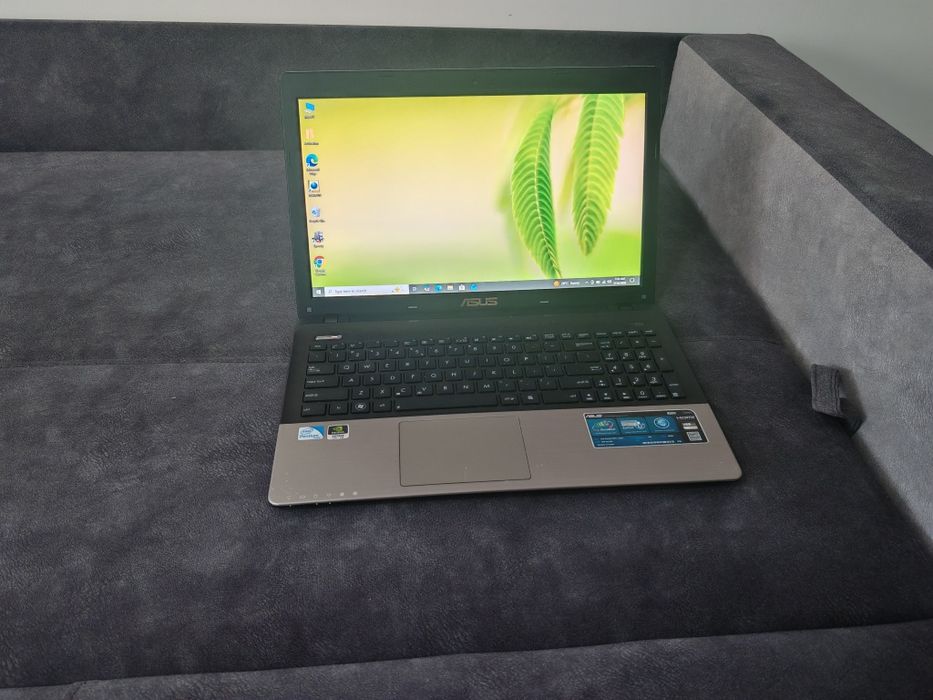 Laptop Asus K55V