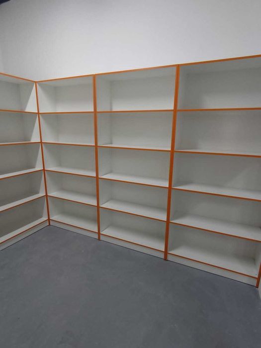 Продам стеллажи витрины поклки