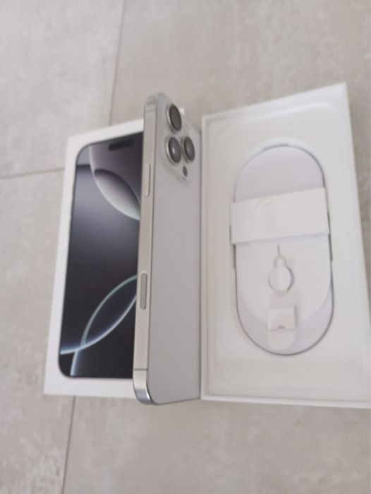 16 pro max  memorie 256 GB , in garantie