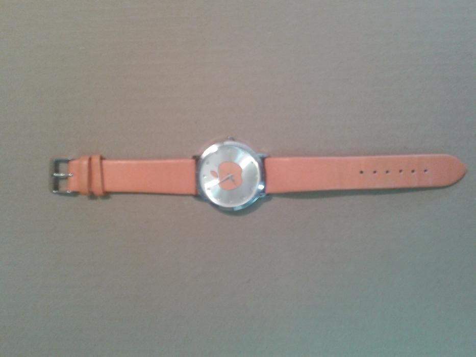 Дамски елегантен часовник