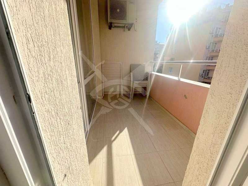 Продава се Двустаен апартамент в Поморие - 63 кв.м за 1548 €/кв.м - Снимка #3