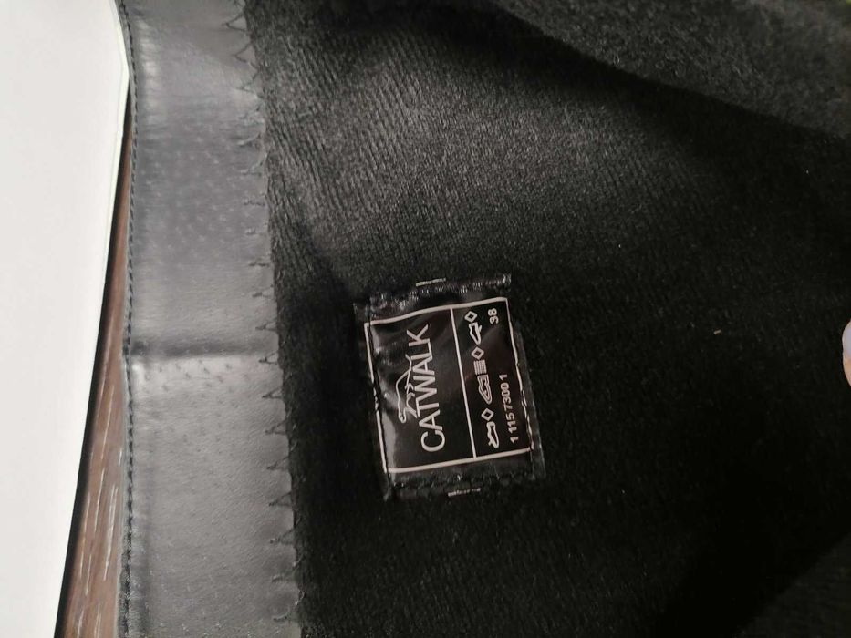 Дам. ботуши , ном.38 , естествена кожа , ток 10 см