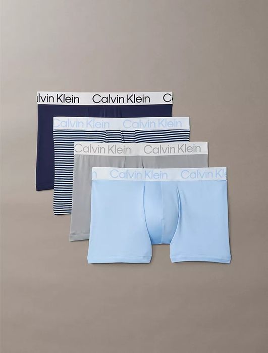 Нижнее бельё Calvin Klein