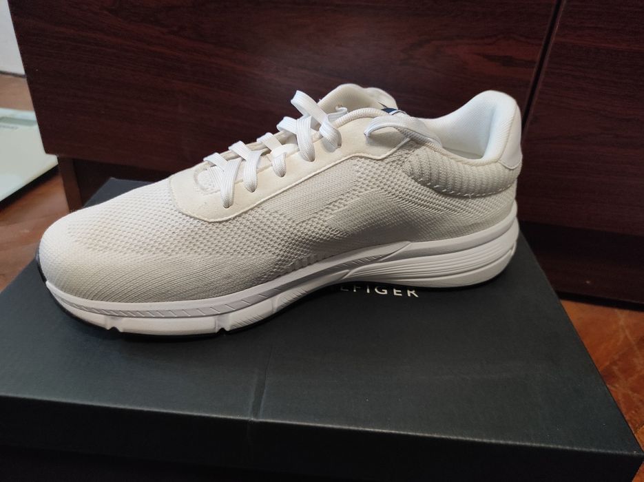 Обувки TOMMY HILFIGER Lightweight RWB Knit White