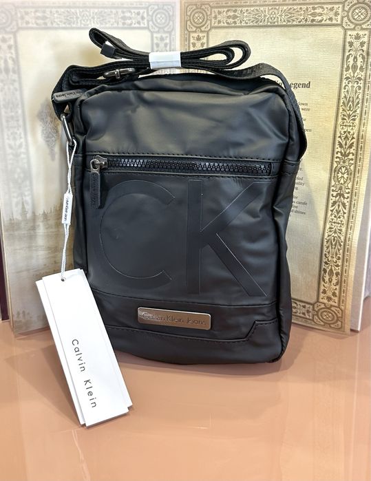 Чанта Calvin Klein hologram