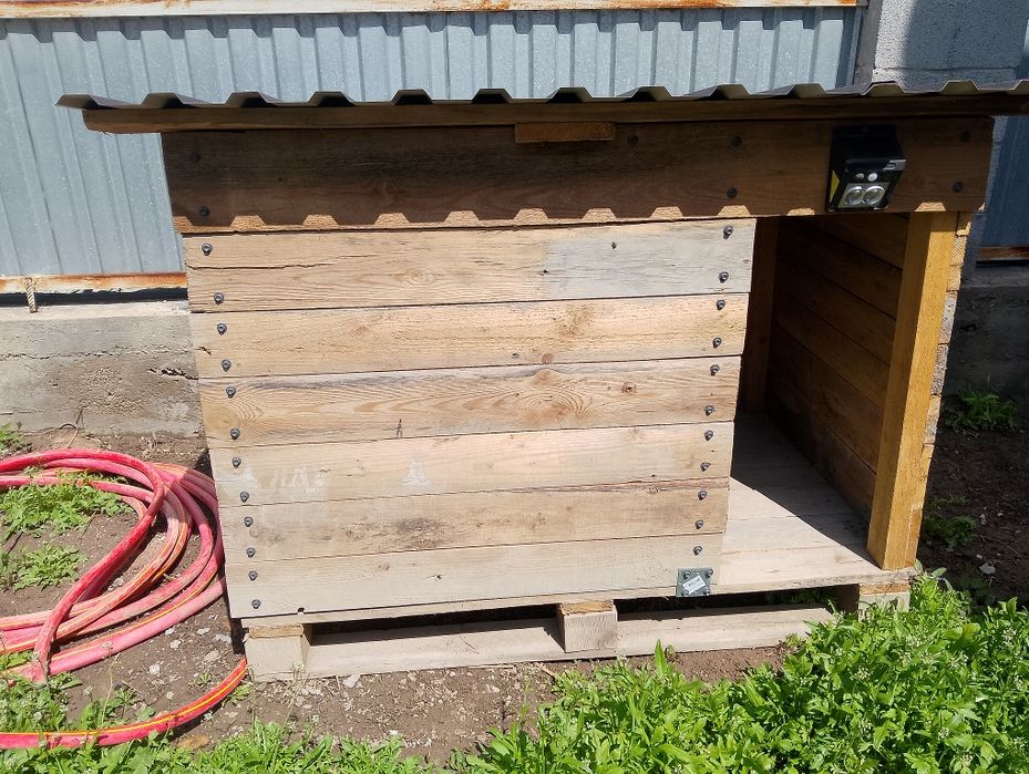 Будка для собаки