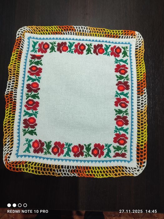 Batiste cusute de mână