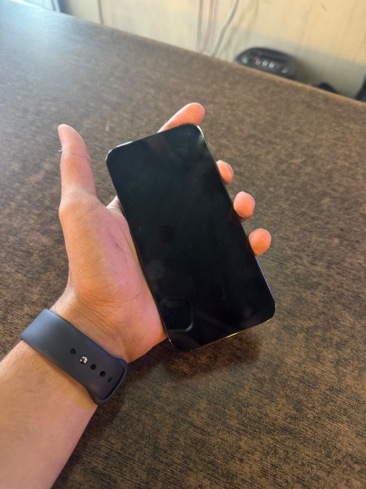 Продам İphone 13 pro