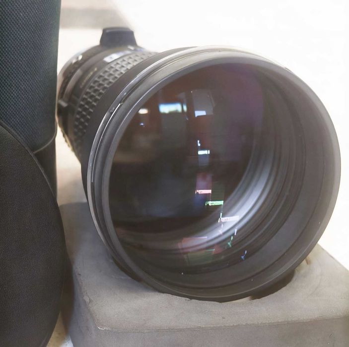 Продавам обектив Sigma 300 2.8 EX HSM за Canon EF