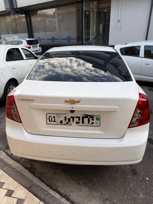 Jentra 3 avtomat  sotuvda