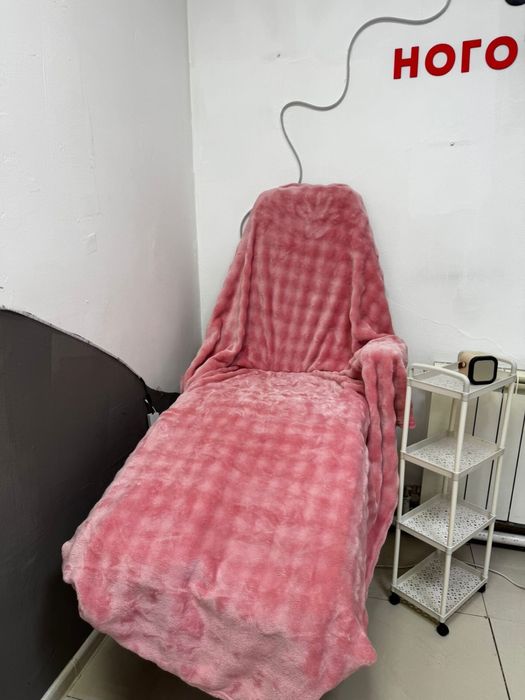 Сдам рабочие место мастеру маникюра