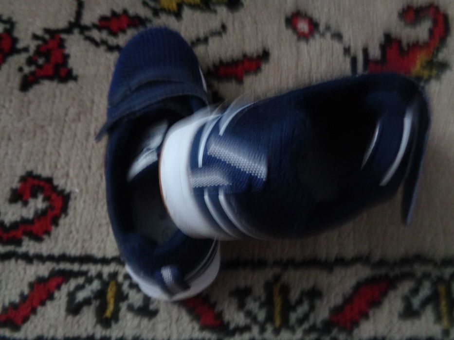 Vand adidasi fetita 6.