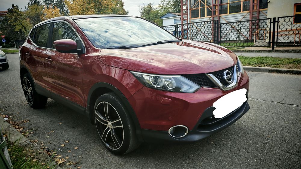 Nissan Qashqai 2015 1.5 diesel, navigatie, camera marsarier