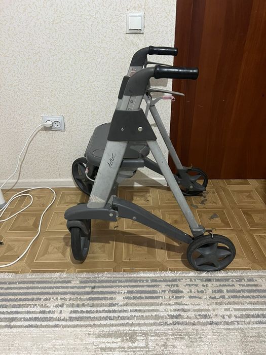 Ходунок для взрослых