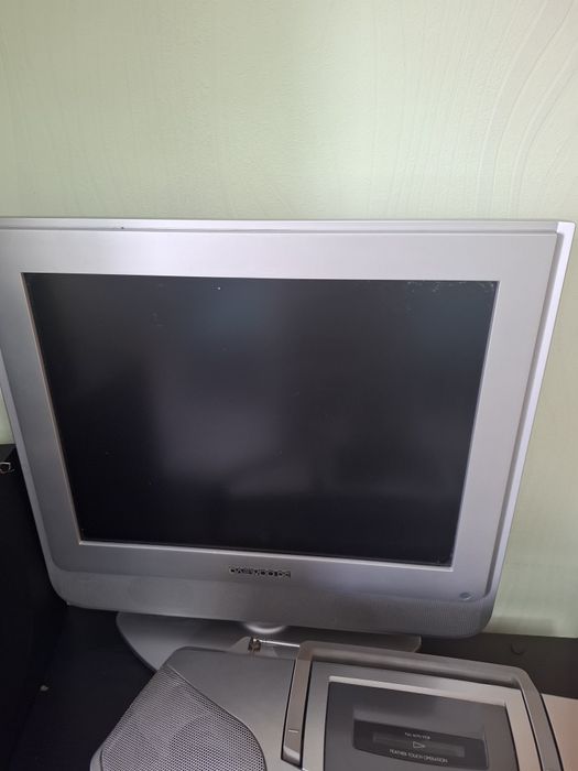 Продам усилители, телевизор,магнитофон