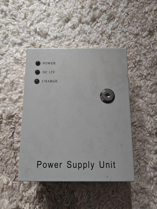 Контроллер замка, контрольный считыватель, доводчик, блок питания