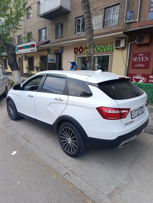 Lada vesta cross, AT, universal