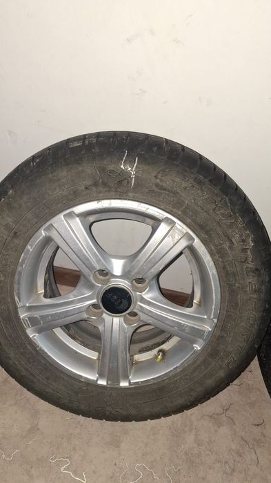 Продам Резину с дисками срочно