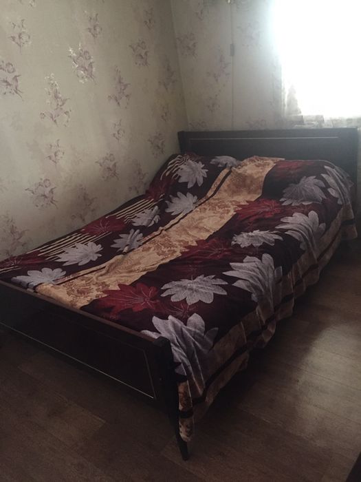 Продам спальный гарнитур