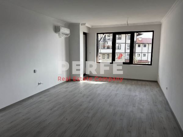 Продава се Тристаен апартамент в Свети Влас - 122 кв.м за 1861 €/кв.м - Снимка #1