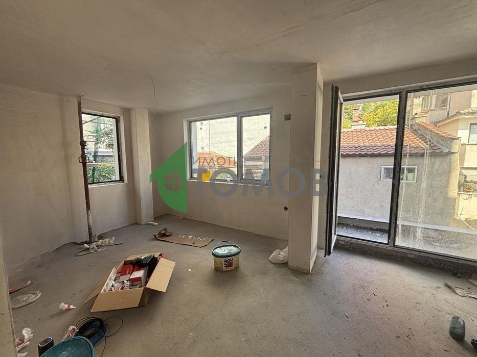 Продава се Четиристаен апартамент в Стара Загора, Център - 147 кв.м за 1065 €/кв.м - Снимка #4