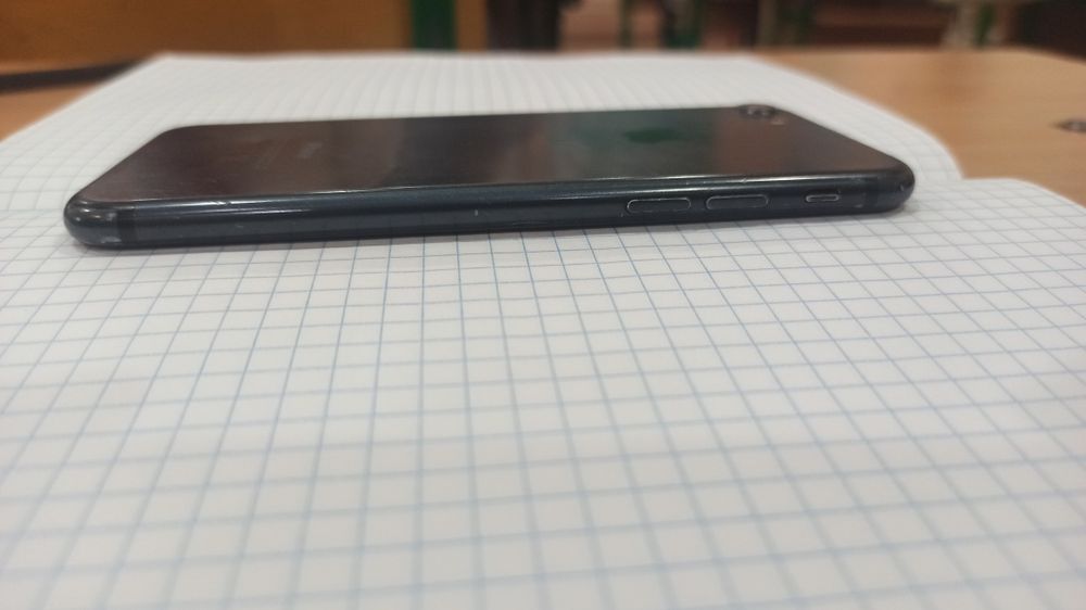 IPhone 7 в отличном состоянии