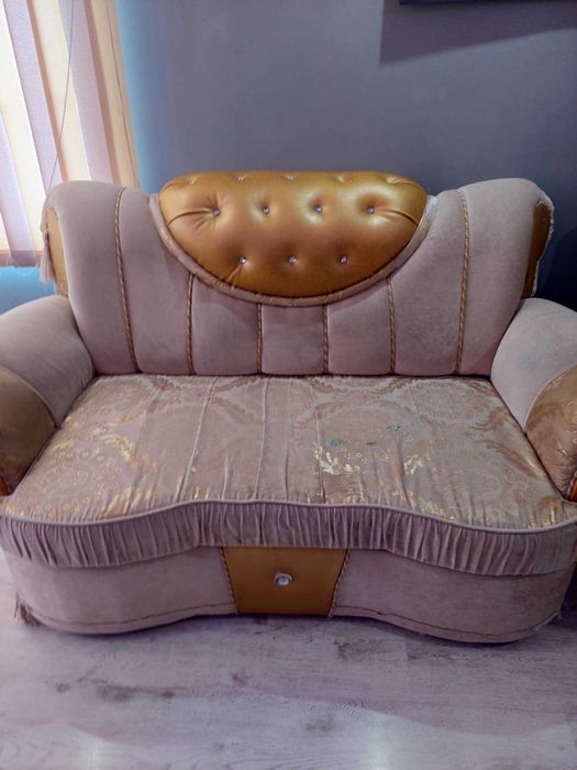 Дивани 2-ра употреба