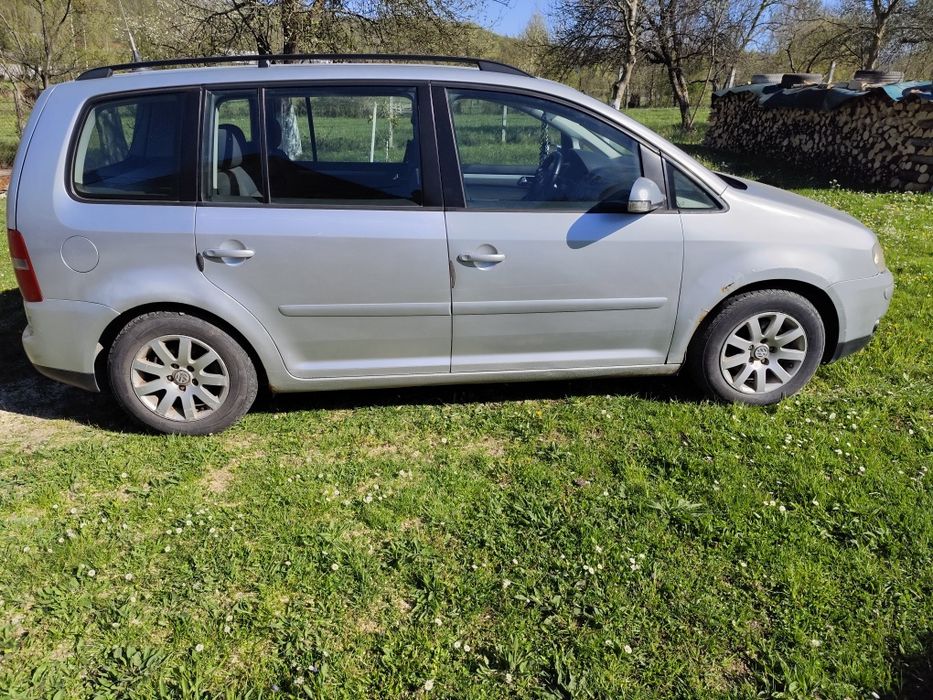 VOLKSWAGEN Touran 2004 — imagine 3