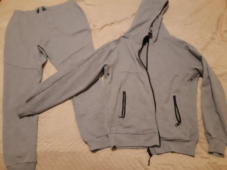 Спортен комплект от HOUSE