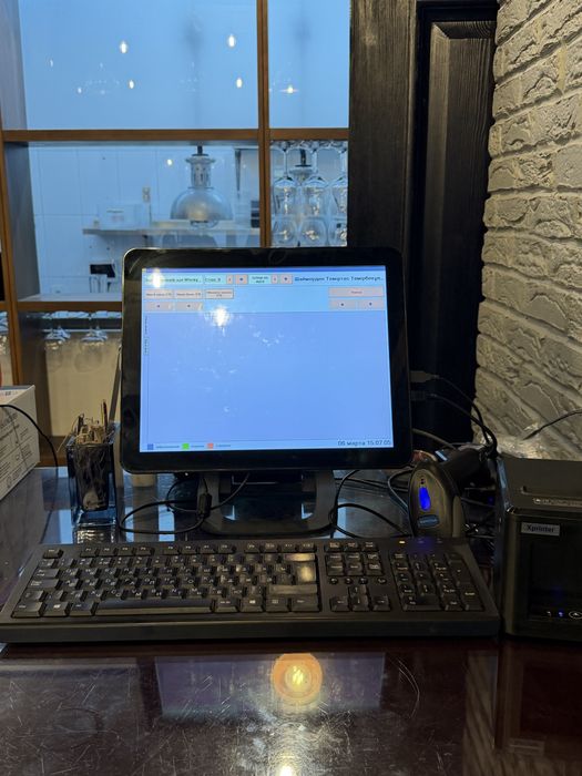 Моноблок, чековый принтер , сканнер