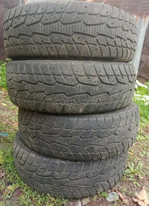 Продам шины зимние