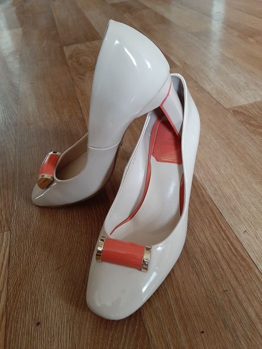 Туфли почти новые