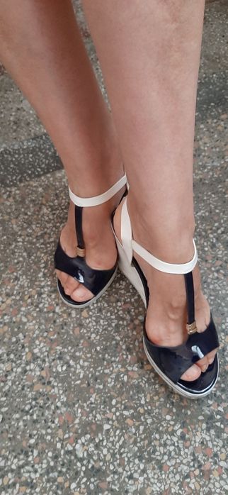 Хубави италиански сандали