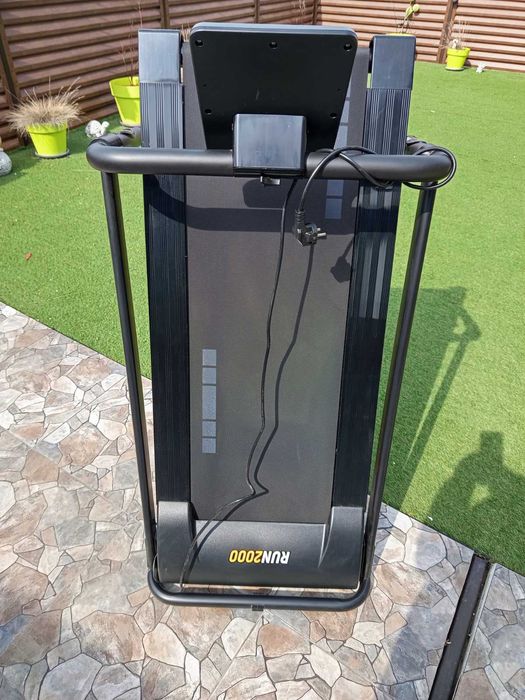 Бягаща пътека чисто нова